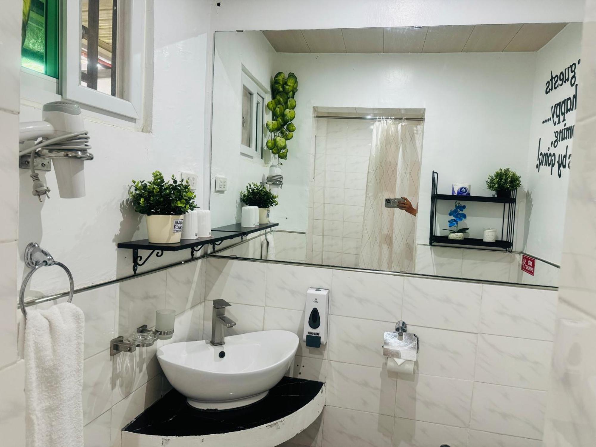 Vickybella'S Funadise Private Resort Cauayan  Екстериор снимка
